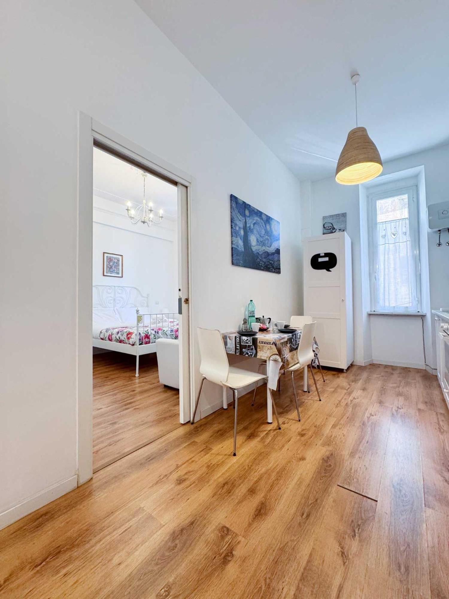 Piramide 2 Bedrooms & 2 Bathrooms * Rom